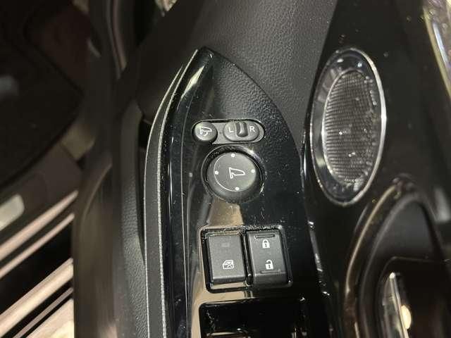 HONDA N BOX CUSTOM 2017 Image 31