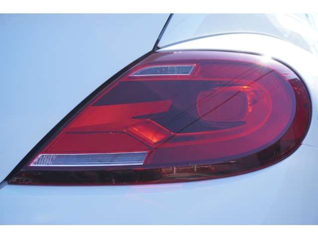 VOLKSWAGEN THE BEETL 2017 Image 31