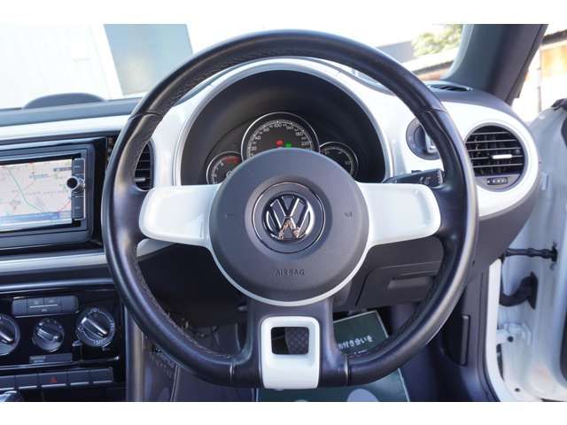 VOLKSWAGEN THE BEETL 2017 Image 31