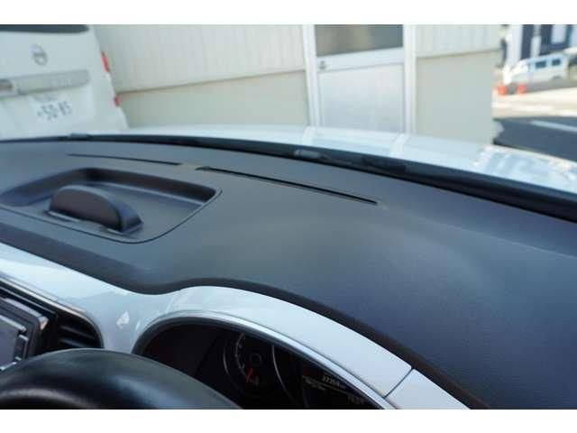 VOLKSWAGEN THE BEETL 2017 Image 31