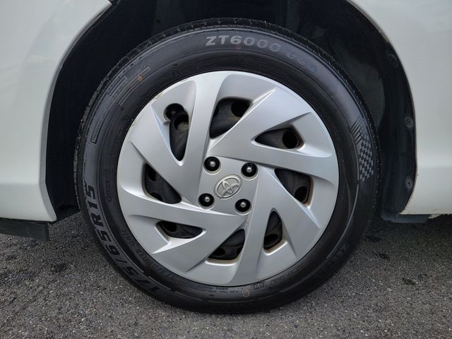 TOYOTA AQUA 2015 Image 31