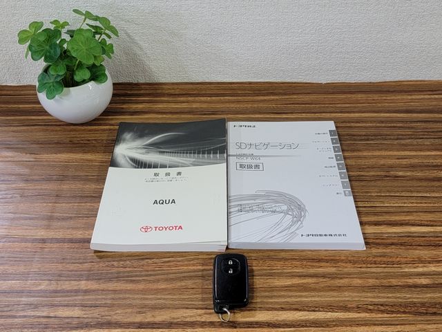 TOYOTA AQUA 2015 Image 31