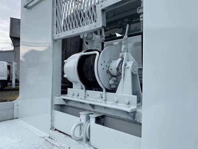 MITSUBISHI FUSOU SUPER GREAT 1997 Image 31