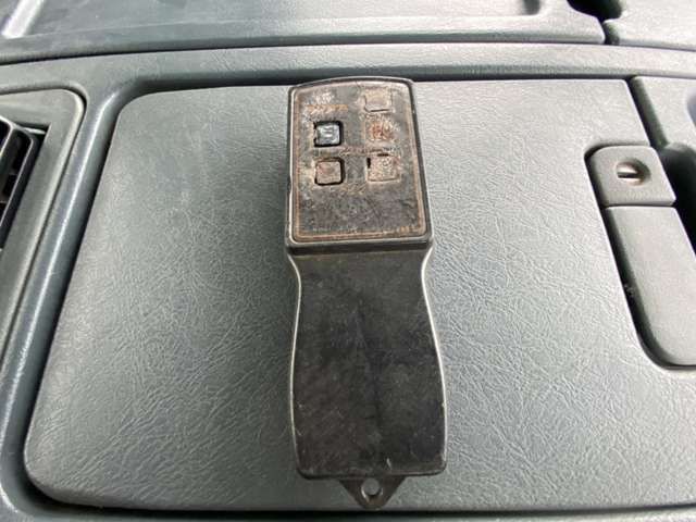 MITSUBISHI FUSOU SUPER GREAT 1997 Image 31