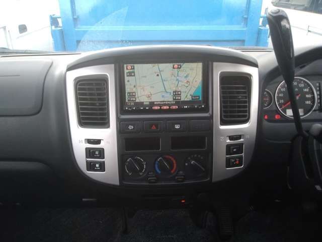 NISSAN CARAVAN VAN 4WD 2009 Image 31