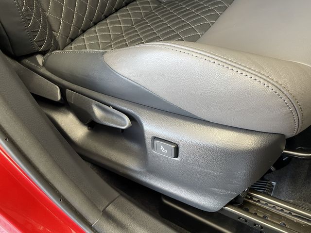 TOYOTA C-HR 2023 Image 31