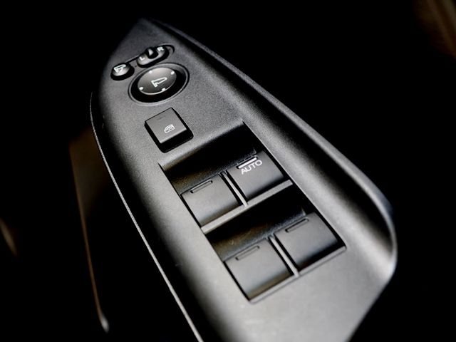 HONDA FIT HYBRID 2014 Image 31