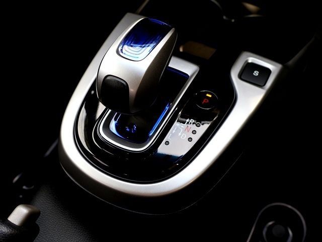 HONDA FIT HYBRID 2014 Image 31