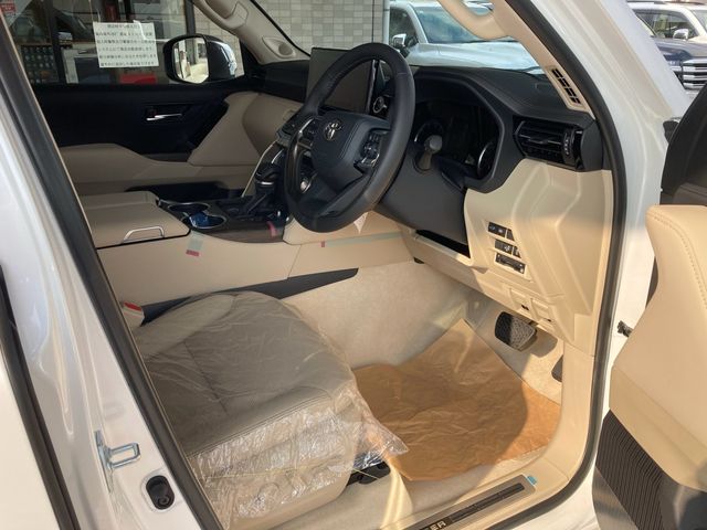 TOYOTA LANDCRUISER WAGON 2023 Image 31