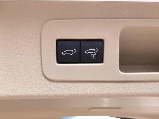 TOYOTA LANDCRUISER WAGON 2023 Image 31