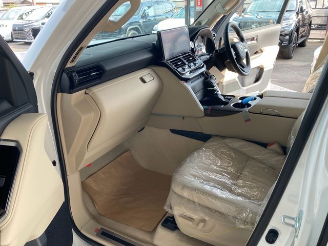 TOYOTA LANDCRUISER WAGON 2023 Image 31