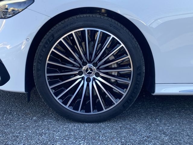 MERCEDES BENZ E SEDA 2024 Image 31