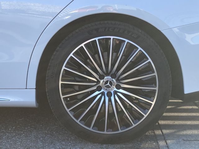 MERCEDES BENZ E SEDA 2024 Image 31