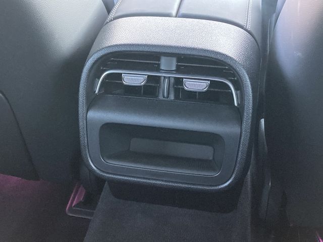 MERCEDES BENZ E SEDA 2024 Image 31