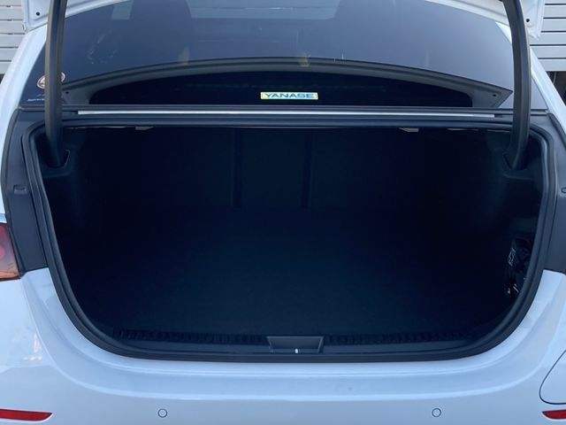 MERCEDES BENZ E SEDA 2024 Image 31