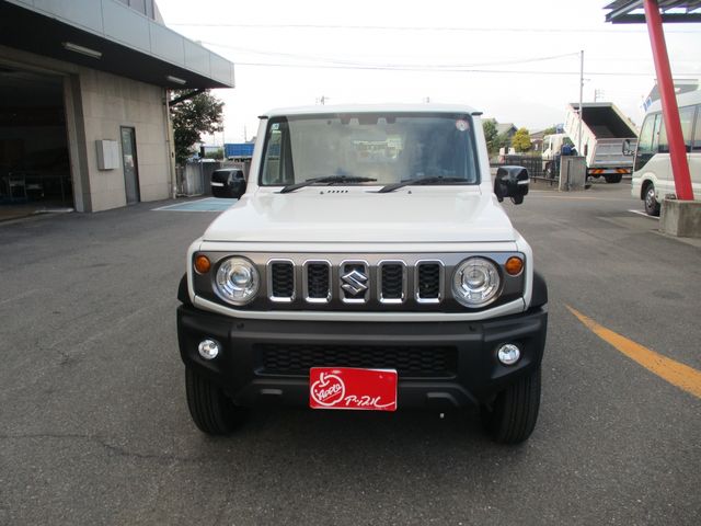 SUZUKI JIMNY NOMADE 2025 Image 31