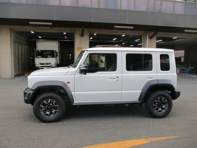 SUZUKI JIMNY NOMADE 2025 Image 31