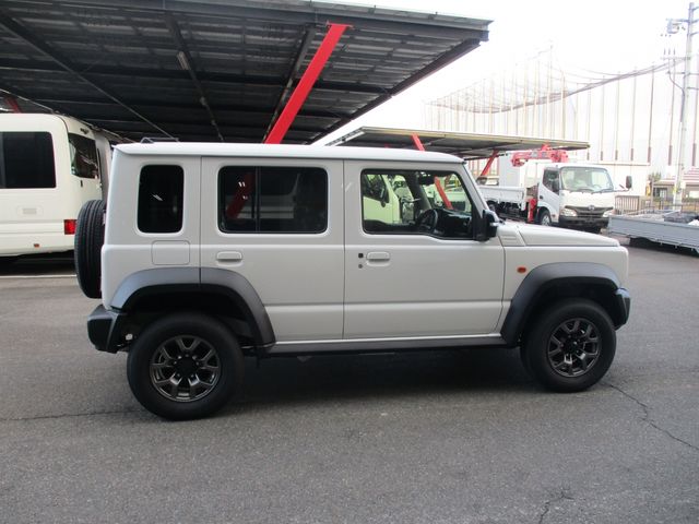 SUZUKI JIMNY NOMADE 2025 Image 31