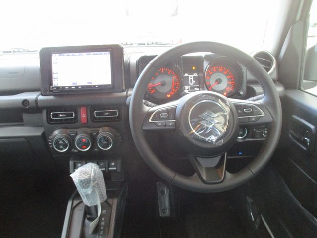 SUZUKI JIMNY NOMADE 2025 Image 31