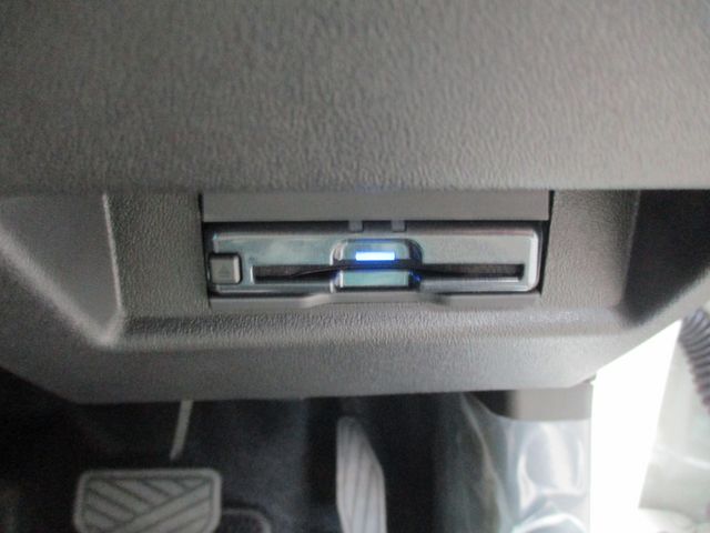 SUZUKI JIMNY NOMADE 2025 Image 31