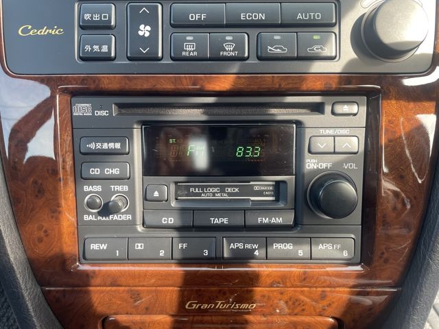 NISSAN CEDRIC HARDTOP 1996 Image 31