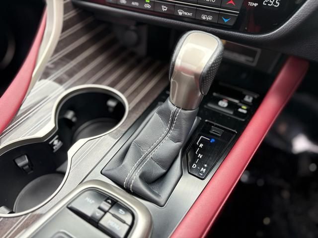 TOYOTA LEXUS RX300 2018 Image 31