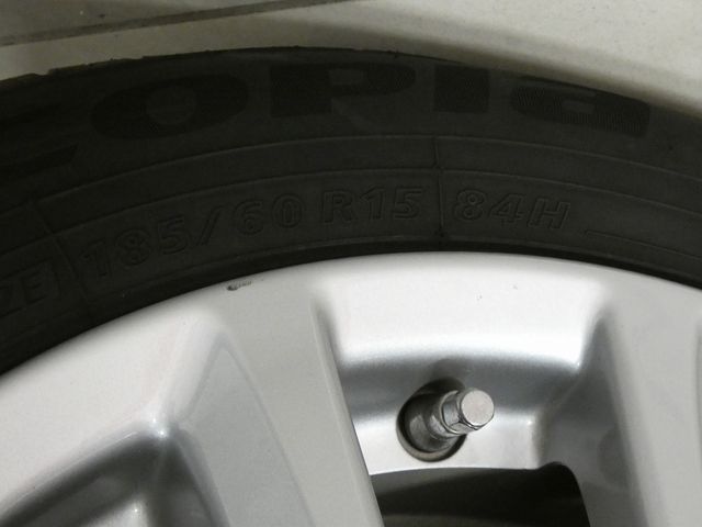 HONDA FIT HYBRID 4WD 2018 Image 31