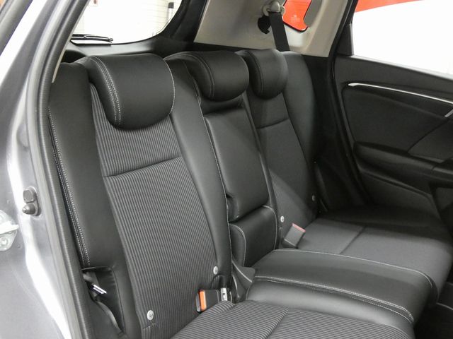 HONDA FIT HYBRID 4WD 2018 Image 31