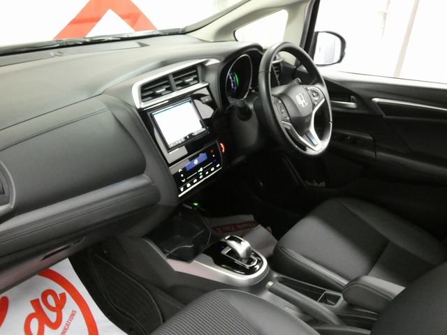 HONDA FIT HYBRID 4WD 2018 Image 31