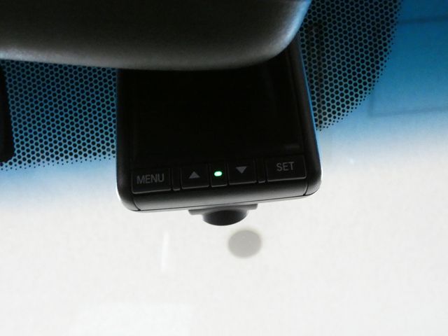 HONDA FIT HYBRID 4WD 2018 Image 31