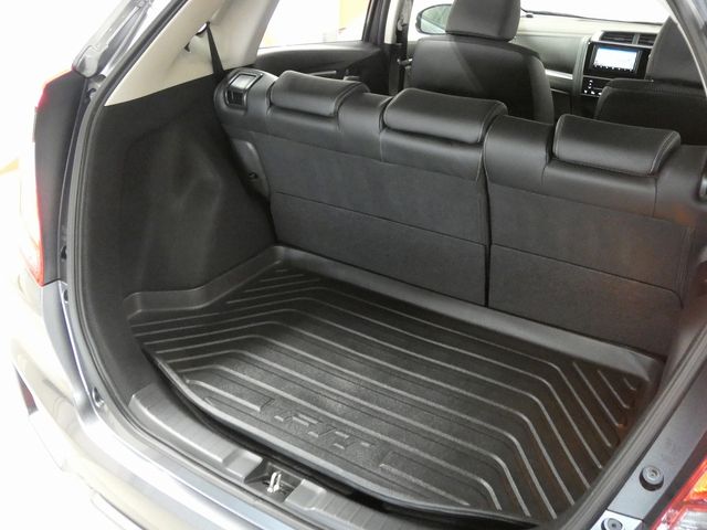 HONDA FIT HYBRID 4WD 2018 Image 31