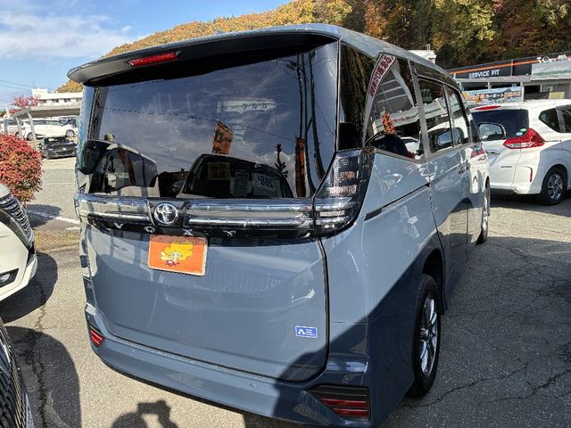 TOYOTA VOXY 4WD 2022 Image 31