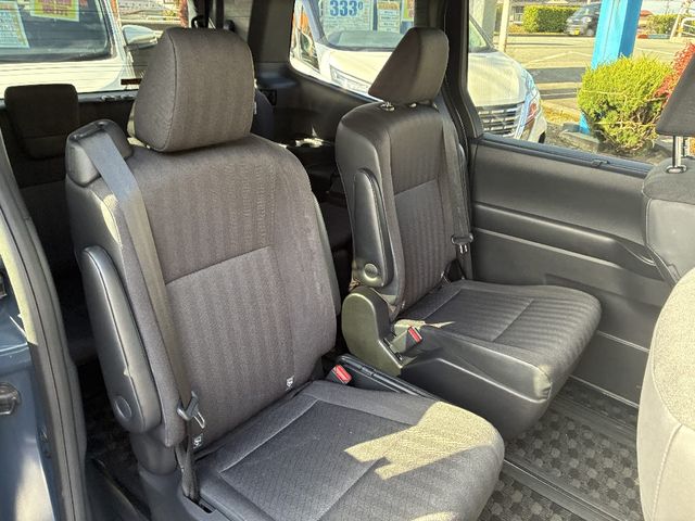 TOYOTA VOXY 4WD 2022 Image 31