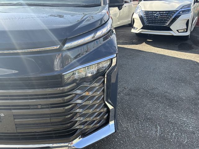 TOYOTA VOXY 4WD 2022 Image 31