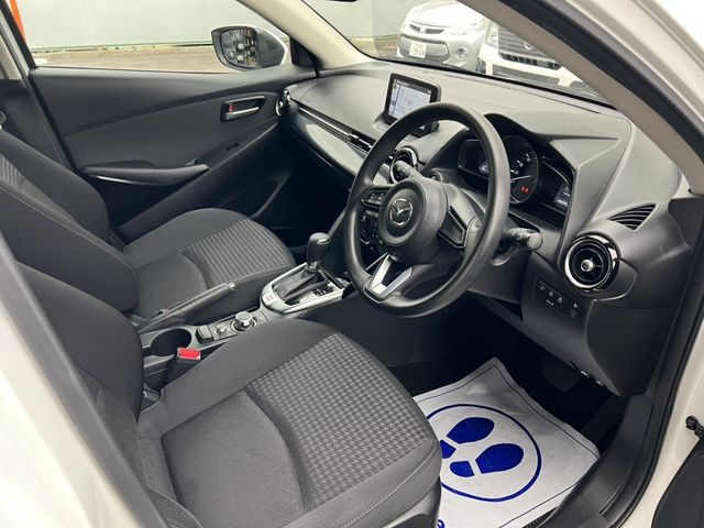 MAZDA DEMIO 2018 Image 31