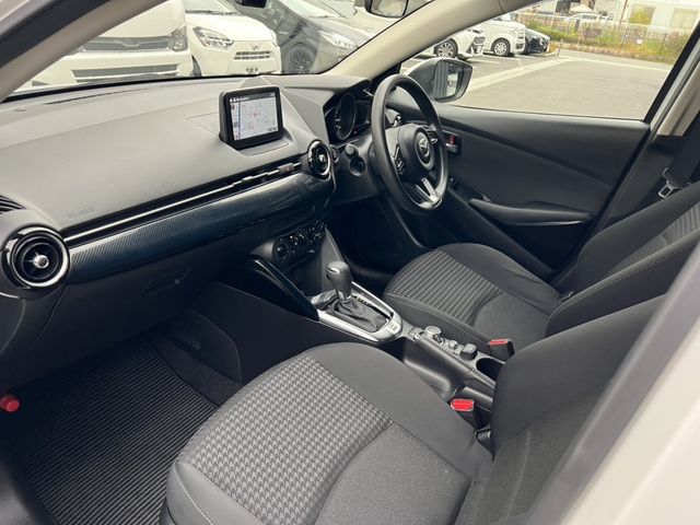 MAZDA DEMIO 2018 Image 31