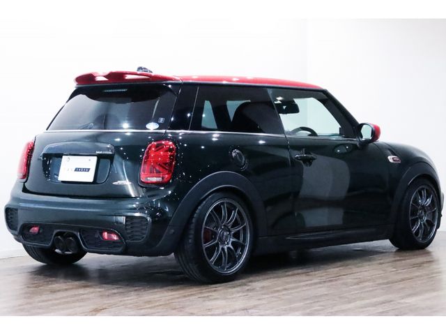 BMW MINI 2019 Image 31