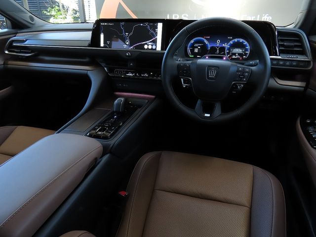 TOYOTA CROWN SEDAN 2025 Image 31