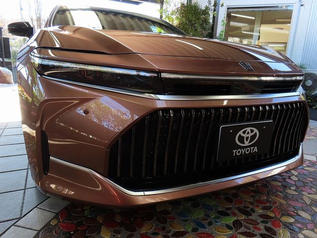 TOYOTA CROWN SEDAN 2025 Image 31