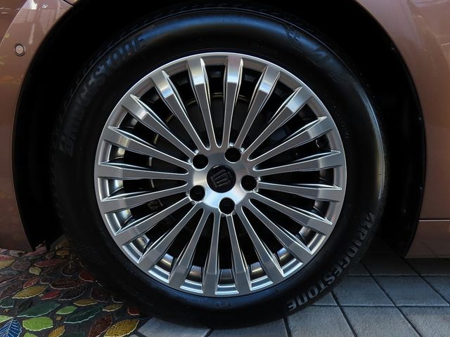 TOYOTA CROWN SEDAN 2025 Image 31