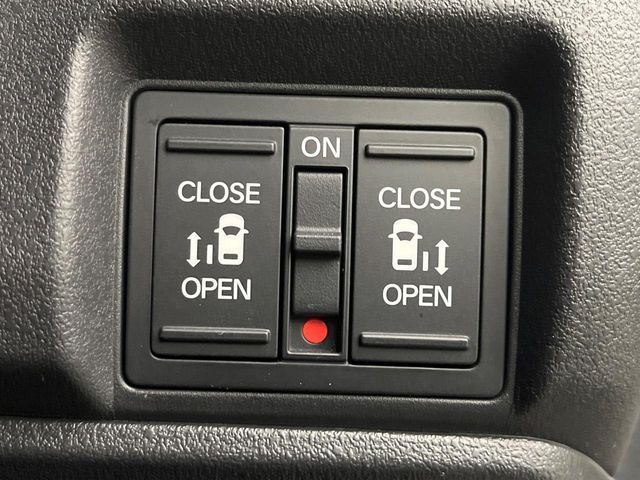 HONDA N BOX CUSTOM 2024 Image 31