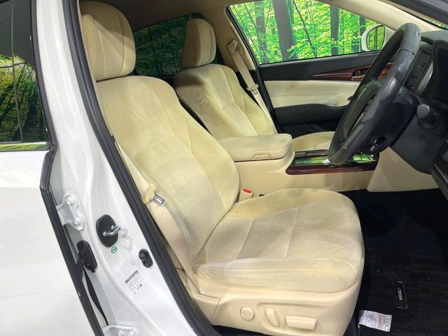 TOYOTA CROWN SEDAN HYBRID 2013 Image 31