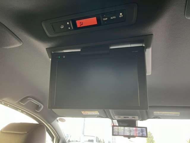 TOYOTA ESQUIRE 2018 Image 31