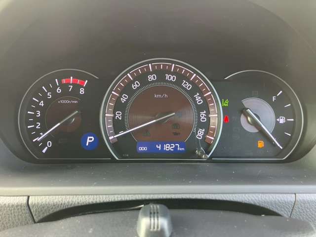 TOYOTA ESQUIRE 2018 Image 31