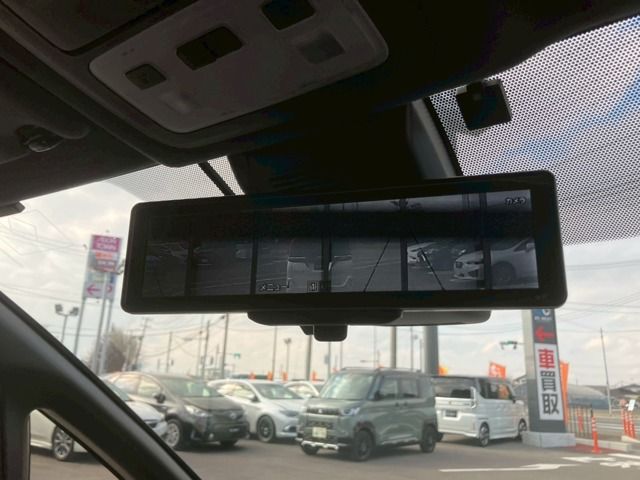 TOYOTA ESQUIRE 2018 Image 31