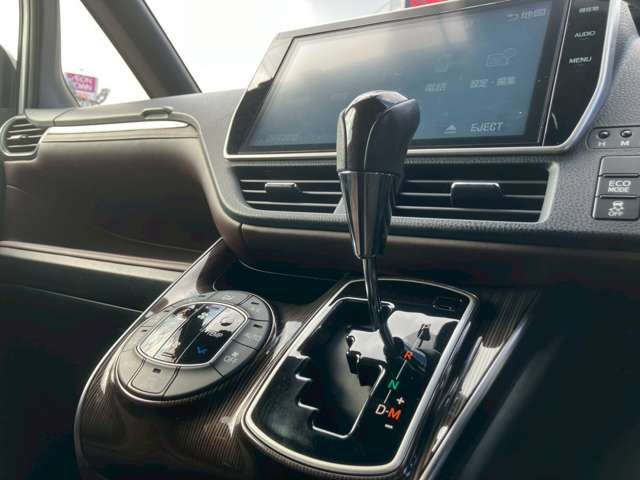 TOYOTA ESQUIRE 2018 Image 31