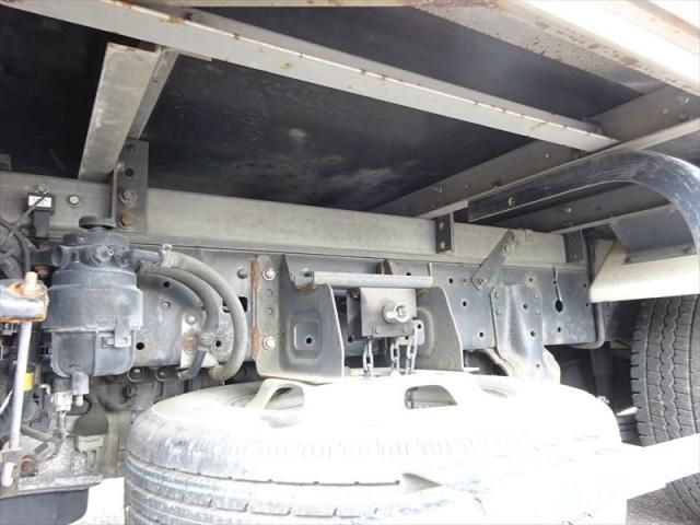 HINO DUTRO 2018 Image 31