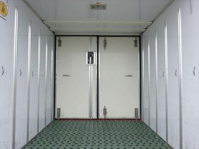 HINO DUTRO 2018 Image 31