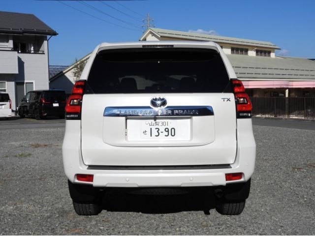 TOYOTA LANDCRUISER PRADO 2023 Image 31