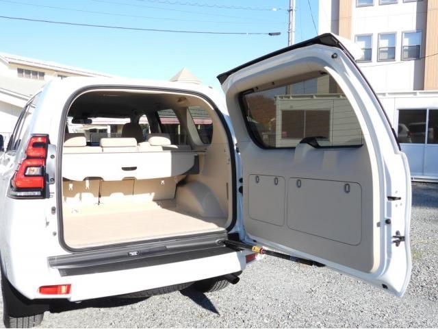 TOYOTA LANDCRUISER PRADO 2023 Image 31